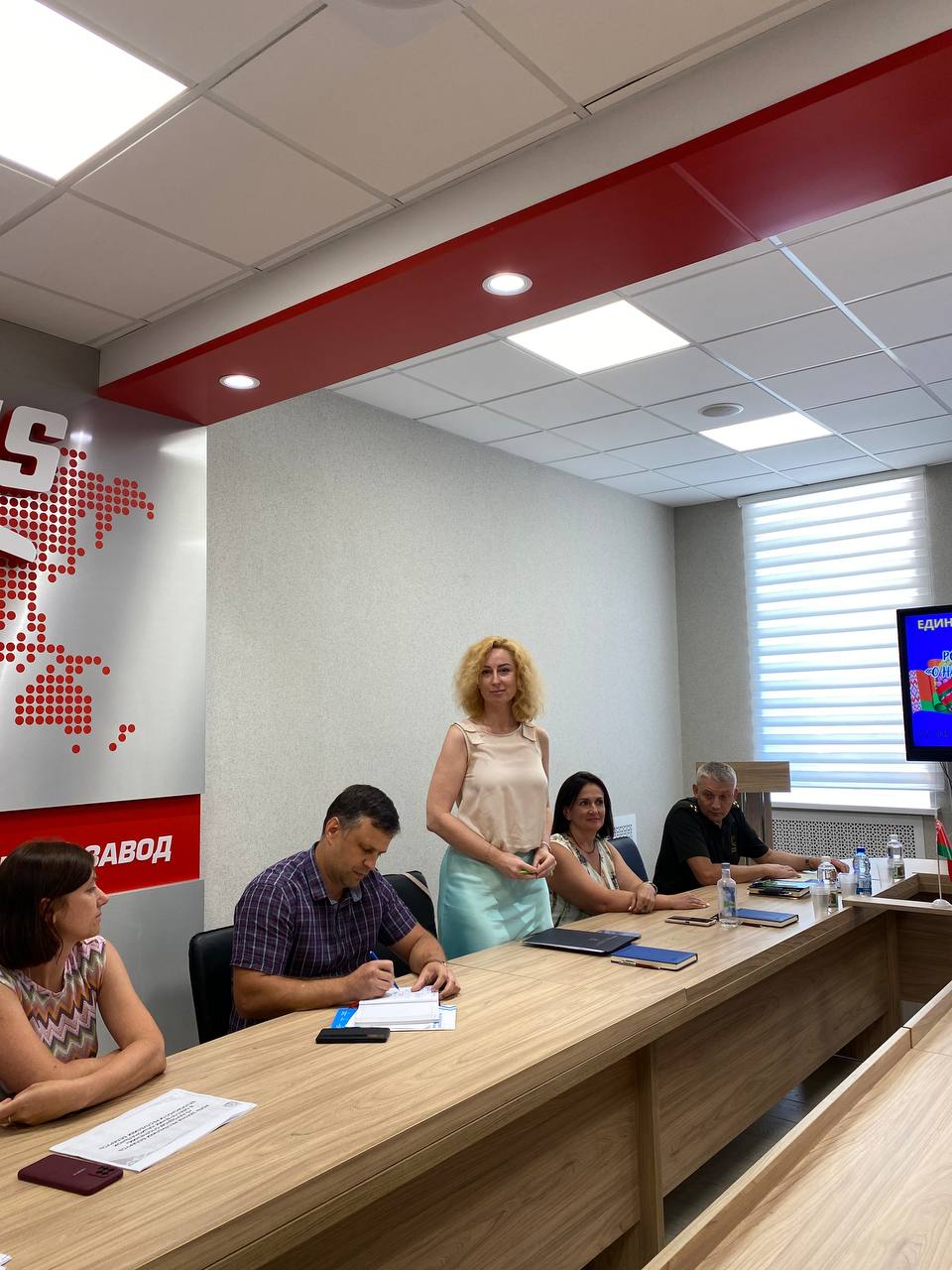 a8df518a-aac1-4aab-9cd8-65eba9b66526.jpg